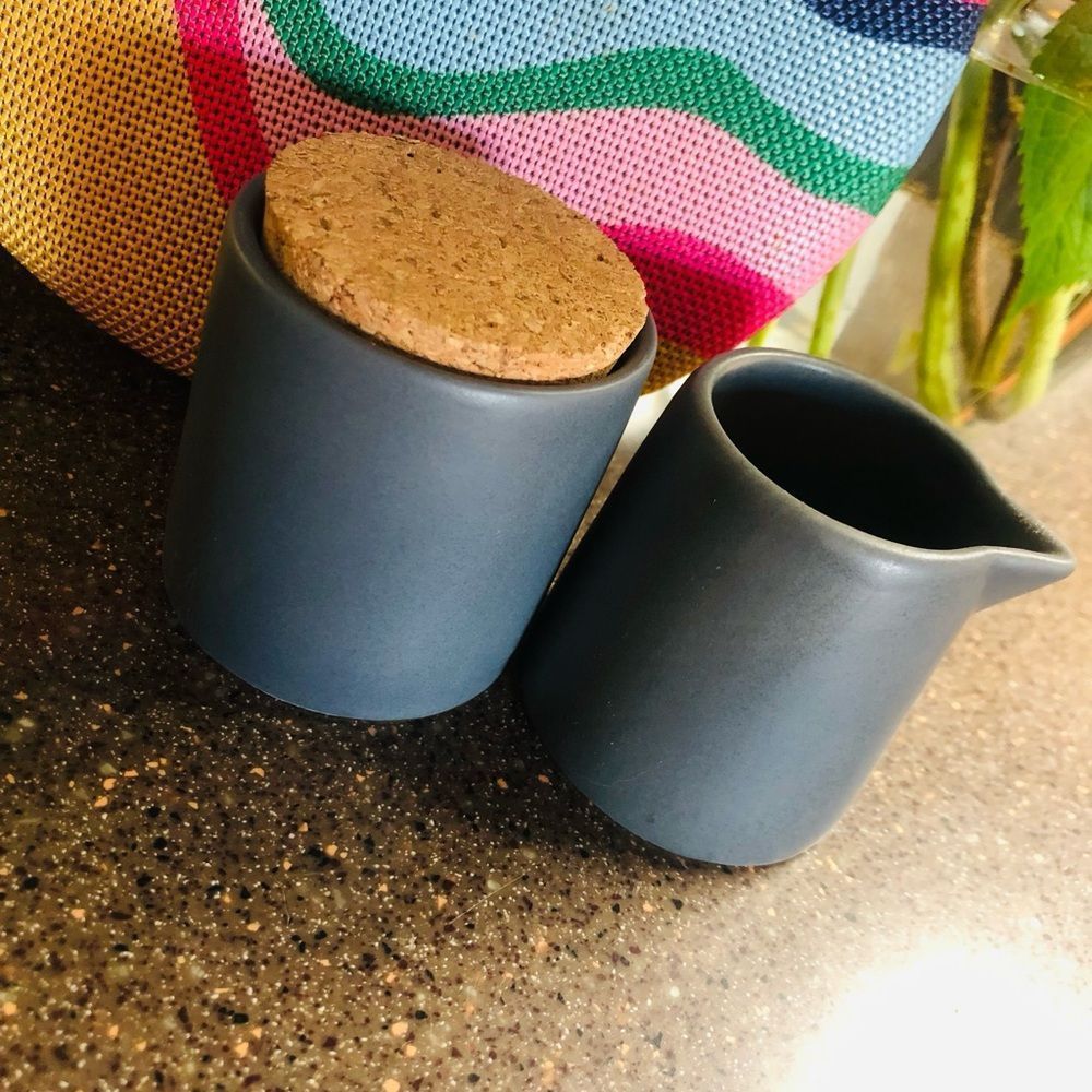 STONEWARE SUGAR AND CREAMER HOLDER SET OS